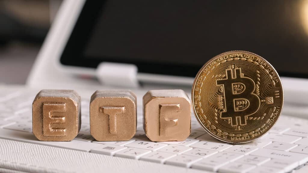 Bitcoin ETF'leri: Yeni bir yatırım aracı mı, riskli bir girişim mi?