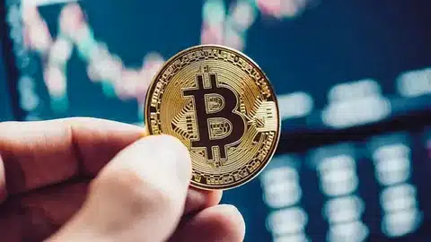 Bitcoin’de FOMO Rüzgarı: RSI Yükseliyor, PlanB 125.000 Dolarlık Yeni Zirveyi İşaret Ediyor!