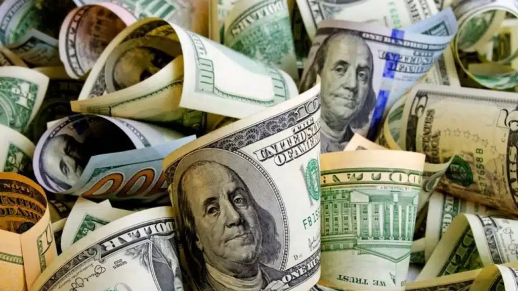 JPMorgan Chase ve Wells Fargo Müşterilerine Yeni Aylık Ücretler Geliyor!